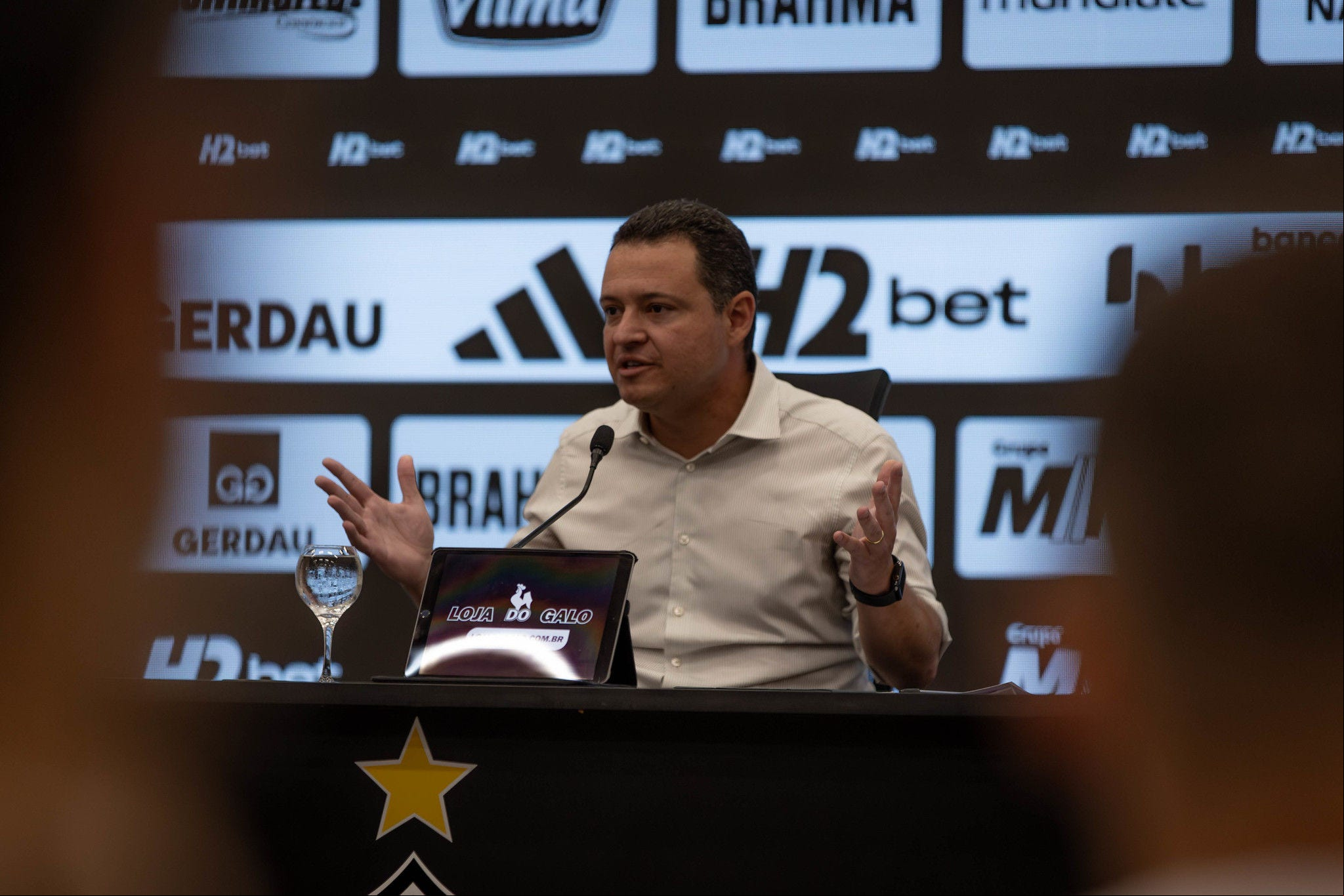 Por que o Atlético não fez recuperação judicial? Menin responde