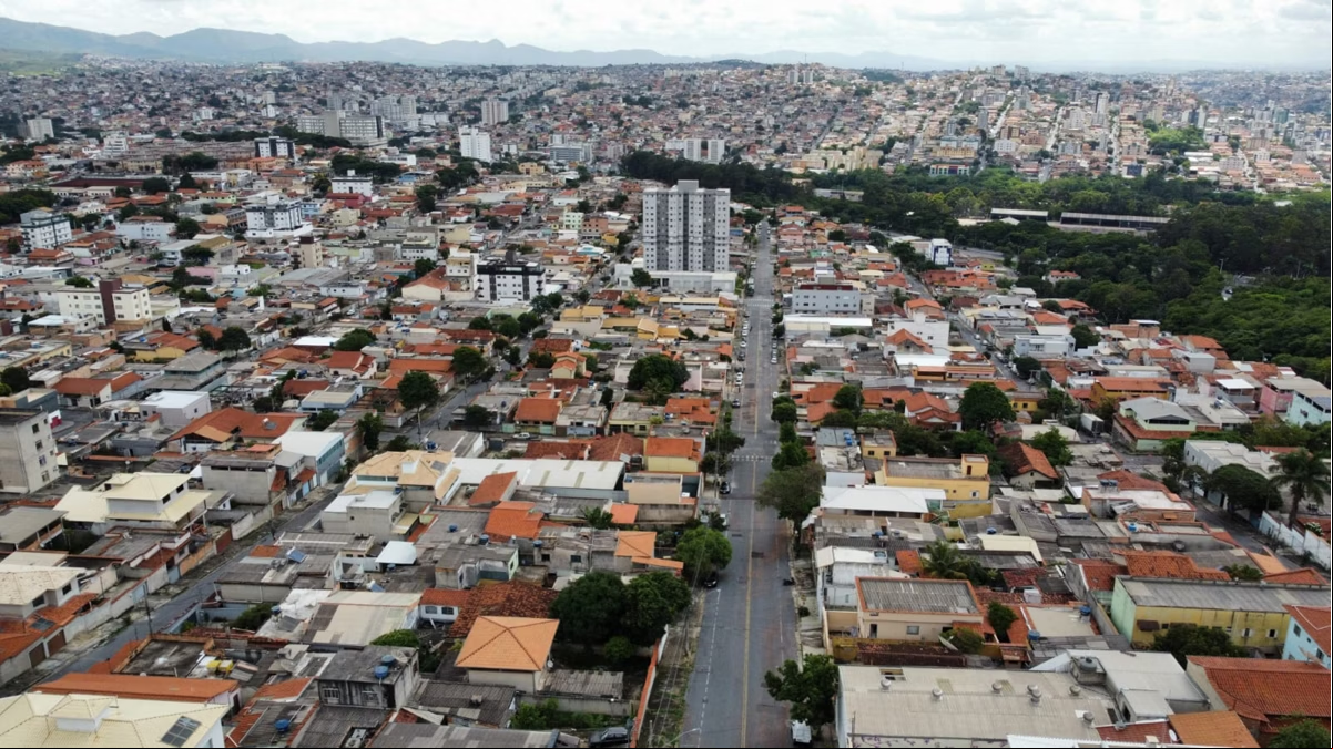 Eu sou nascido no Barreiro. Foi ali, na região que é um dos maiores polos industriais do nosso Estado, que fui criado
